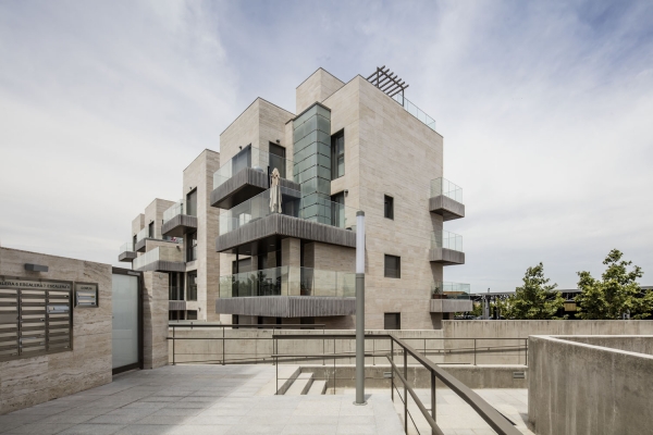 Edificio Iris - C/ Vía Hispanidad